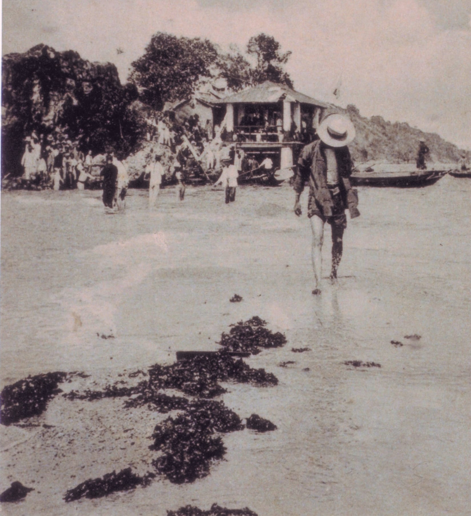 The Tua Pek Kong Temple on Kusu Island draws thousands of devotees and worshippers every year. Courtesy of National Archives of Singapore.
